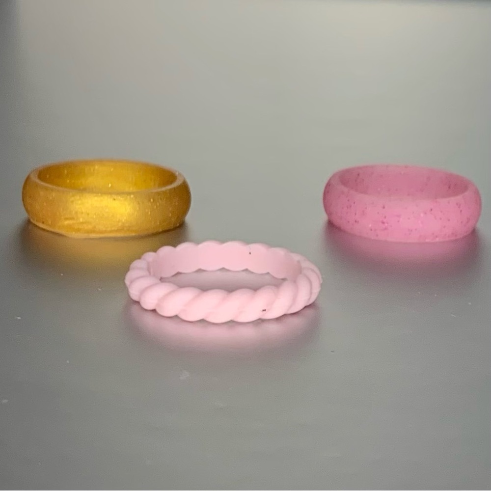 Set of 3 Silicone Wedding Rings Pink & Gold, [Women’s Size 8], NWOT